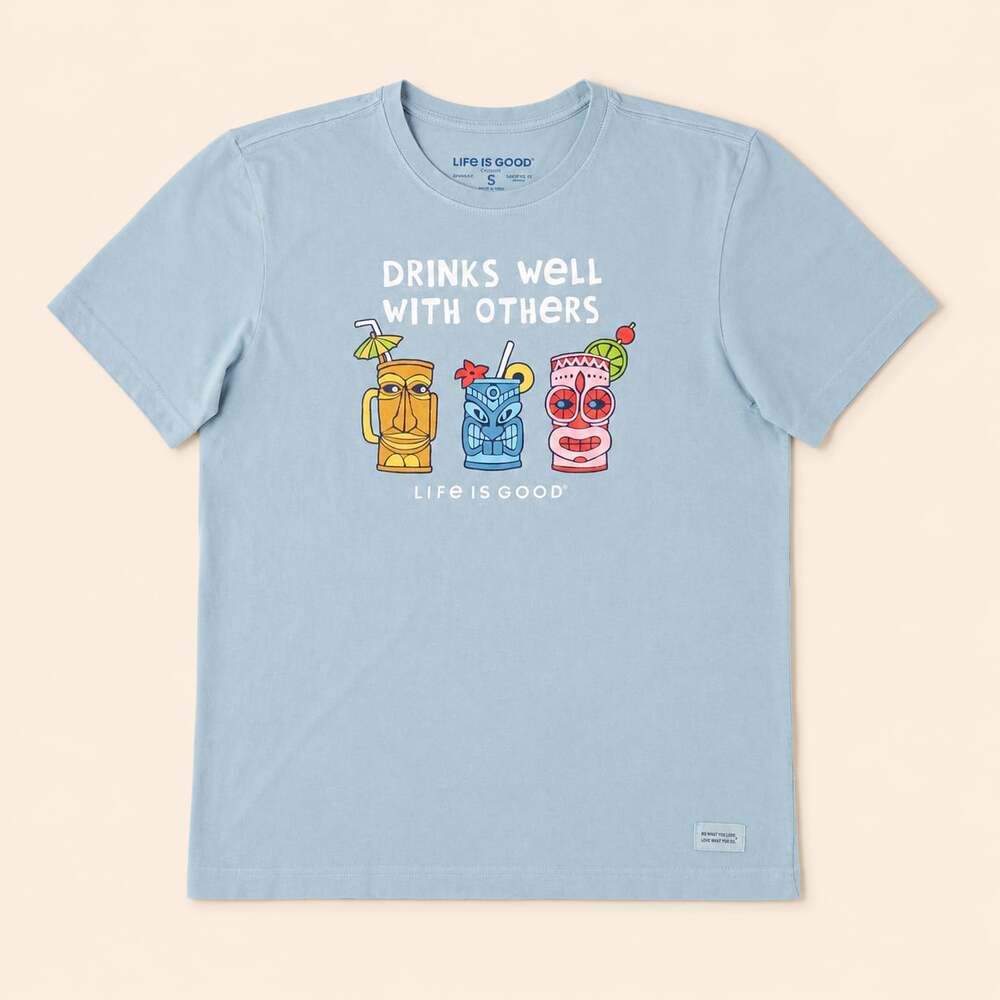 Life Is Good Tiki Drinks Well With Others Graphic Tee Small